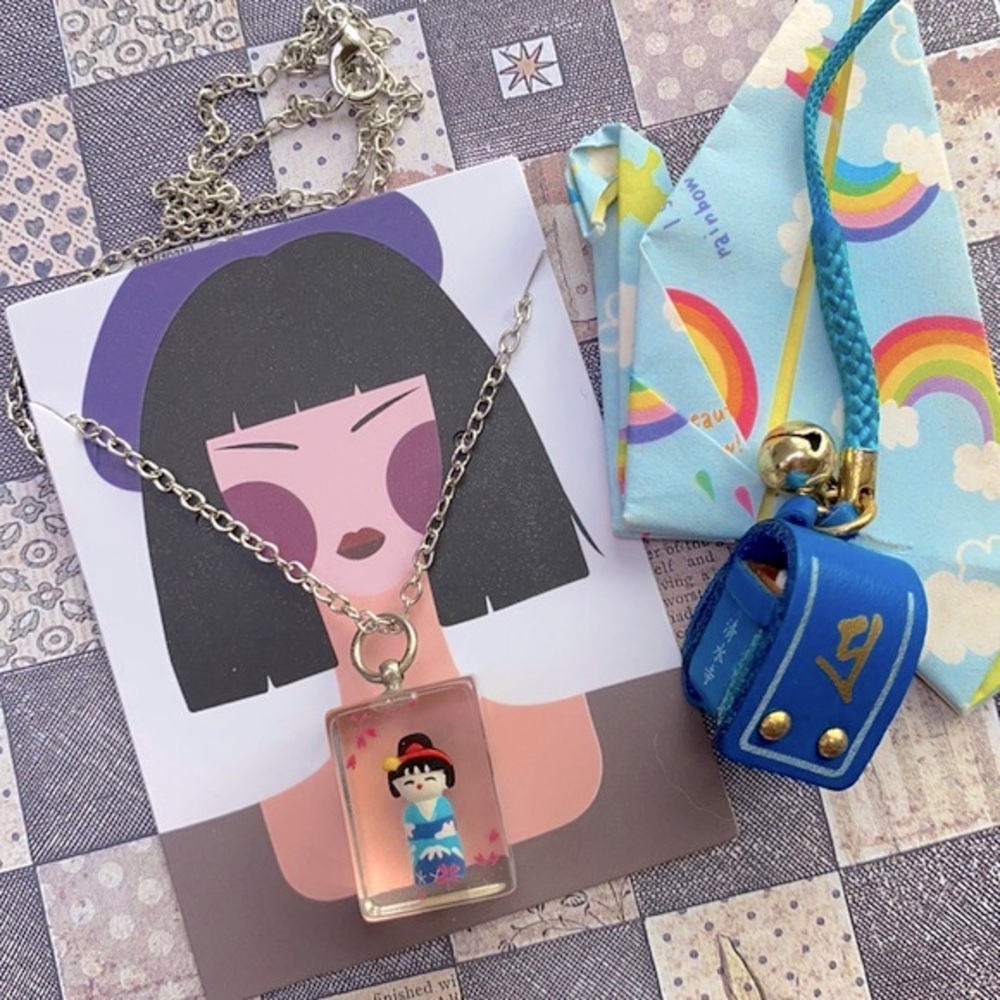 Resin Necklace & Phone Charms 🎎